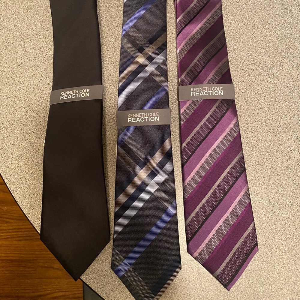 Kenneth Cole Set of 3 Men’s Ties